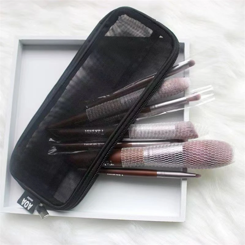 Makeup brush pouch